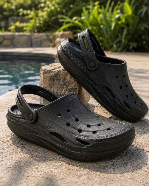 Croc_s Off Grid Clogs Black