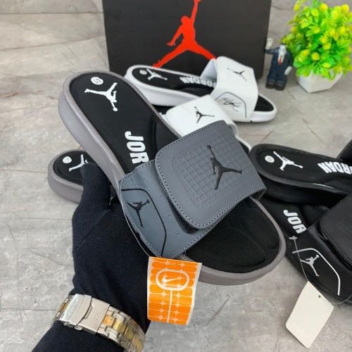 JORDAN SLIDE