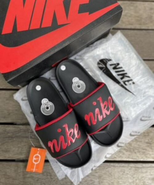 NIKE OFFCOURT SLIDE