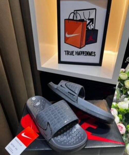 NIKE ULTRA COMFORT SLIDE