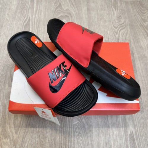 NIKE Victory Slide