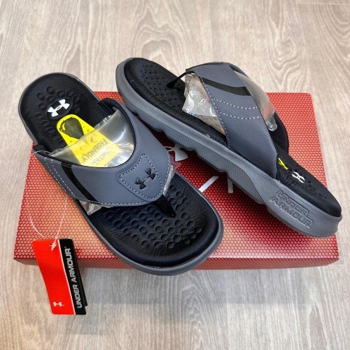 Under Armour V-Shape Soft-Bottom