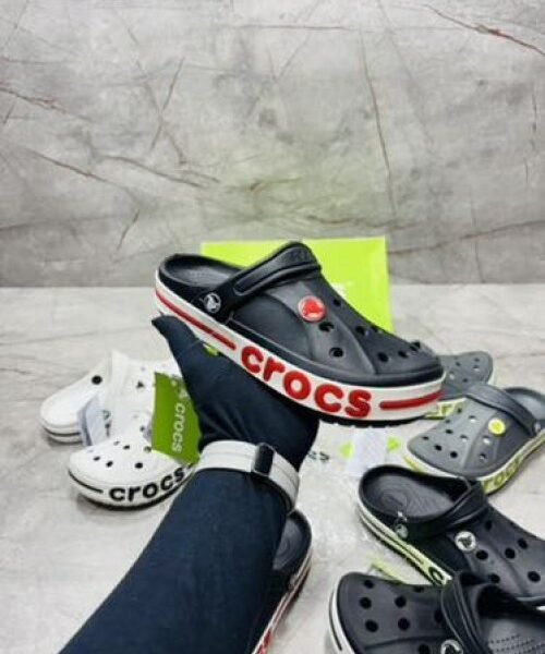 CROCS BAYABAND BLACK RED
