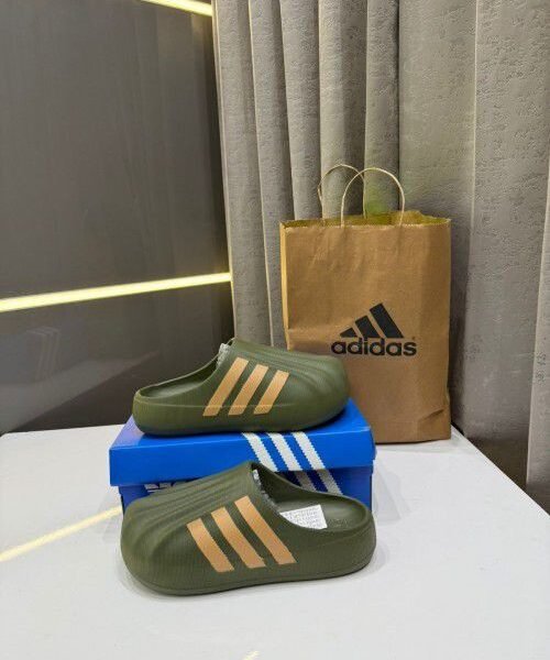 Adidas superstar premium slide