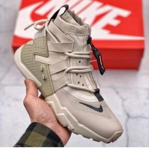 nikee air huarache gripp DESERT