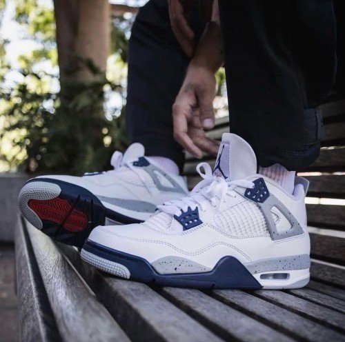 Jordan Retro 4 Midnight Navy