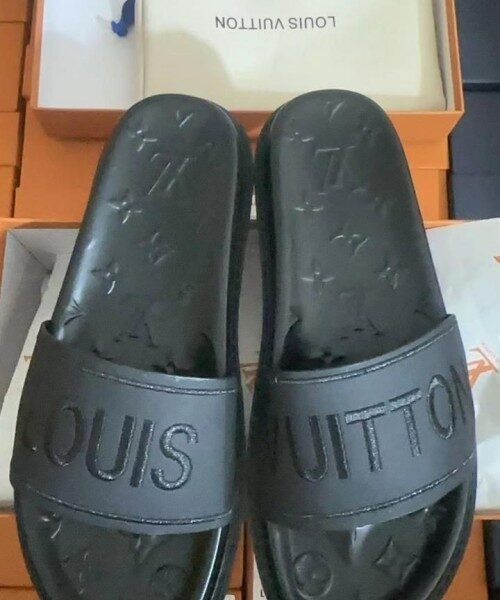 Lv Premium All Black Sandal For Men's