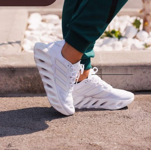 addidas  switch fwd WHITE