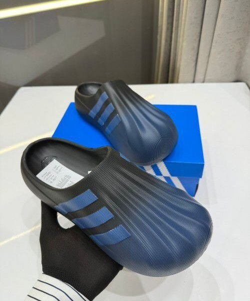 Adidas superstar premium slide