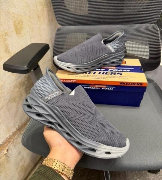 Skecher.s Slip-Ins textured mesh dark grey