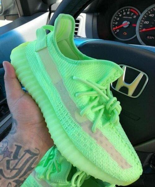 Yeezy boost 350 V2 Glow