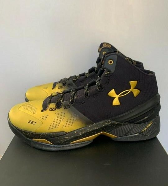Under Armour Curry 2 Black Gold