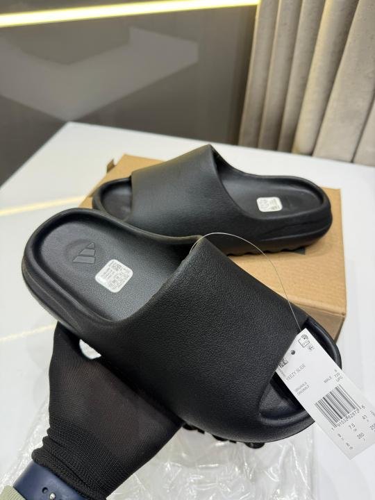 Adidas Yezzy Slides