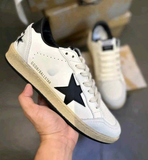 GOLDEN GOOSE BALLSTAR WHITE BLACK