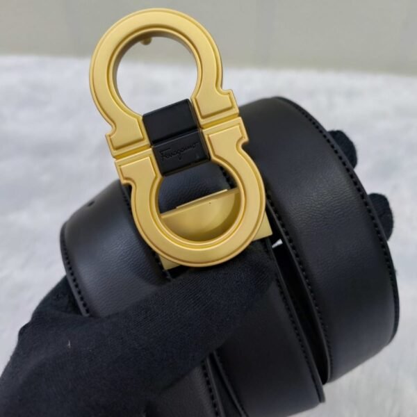 SALVATORE FERRAGAMO F95