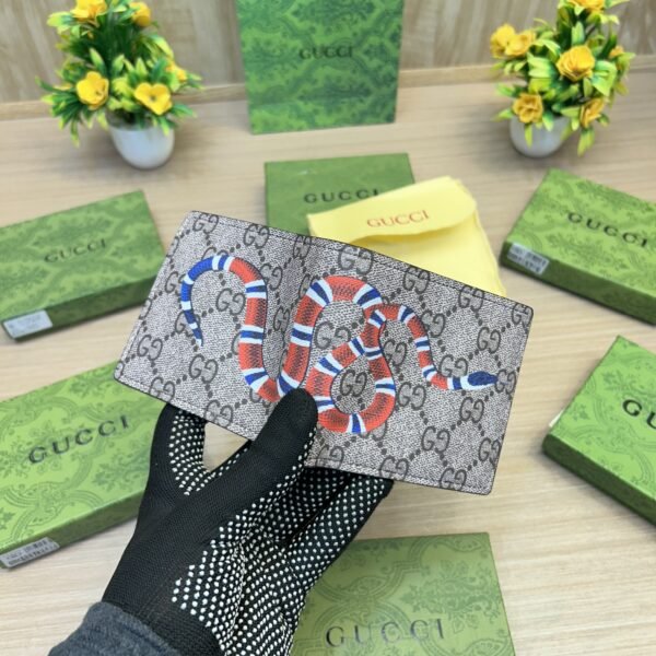 GUCCI_WALLET_V658