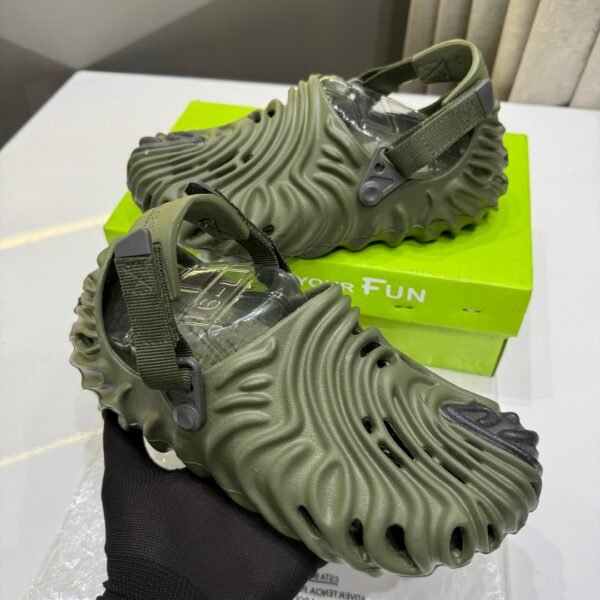 Croc.s Bembury Green