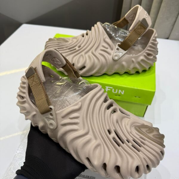 Croc.s Bembury Brown