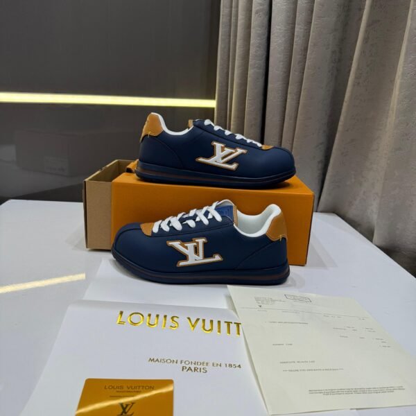 LOUIS VUITTTON BUTTERSOFT SNEKARS NAVY FIX