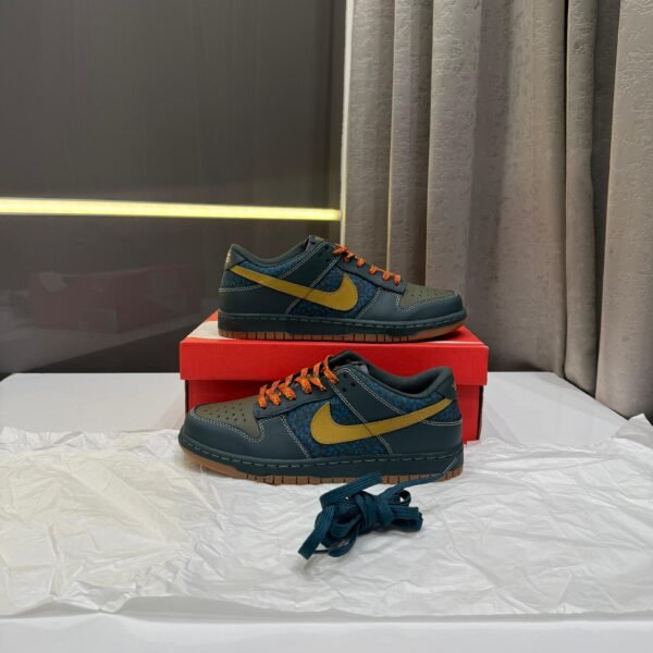 NIK_E DUNK LOW SEAWEED CARGO KHAKI OCHRE FIX