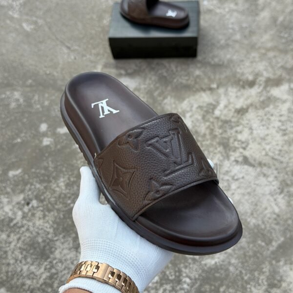 LV premium flip flop brown
