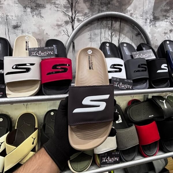 SKECHERS HYPEBURST ULTRA COMFORT.