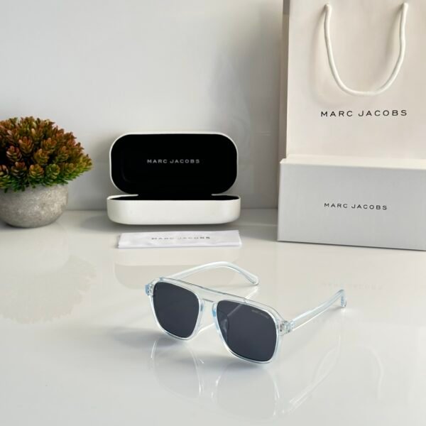Marc Jacobs 217 Water Blue Black