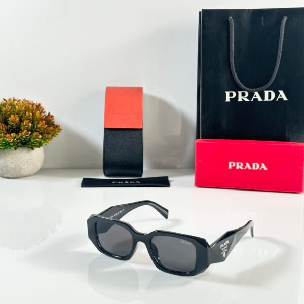 PR 8679 Black