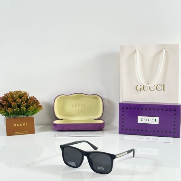 GG 0381 Mate Black