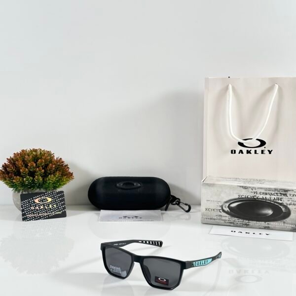 Oak 3382 Black