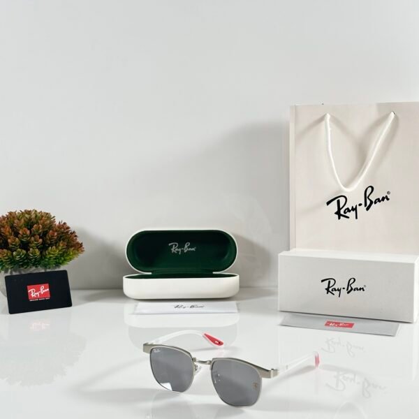 RB 03 Silver Mercury