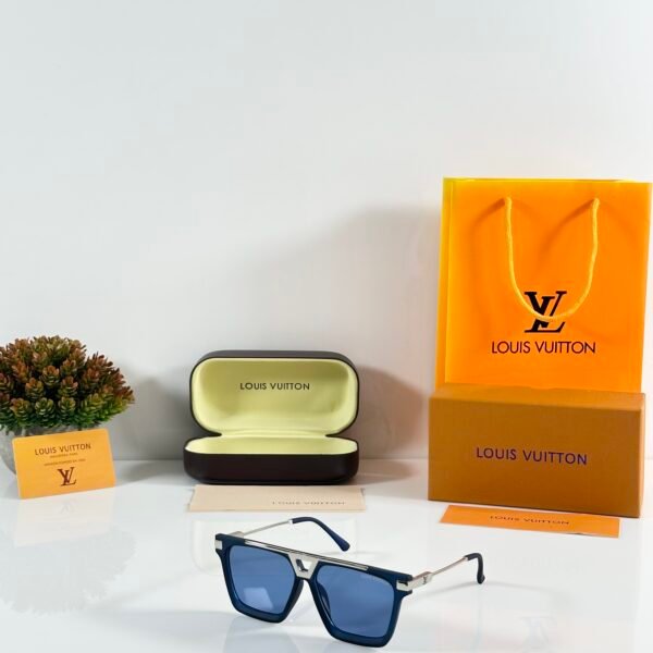 Louis_Vuitton_1230_Silver_Blue