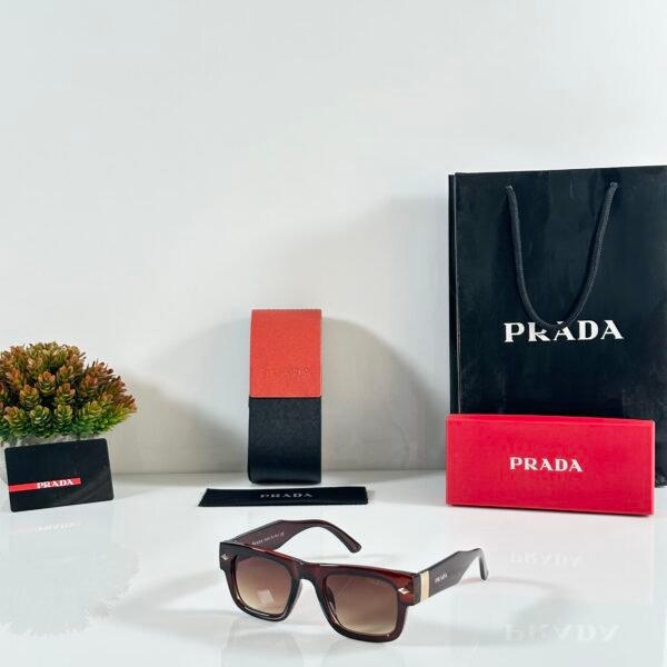 Prada_19_Brown
