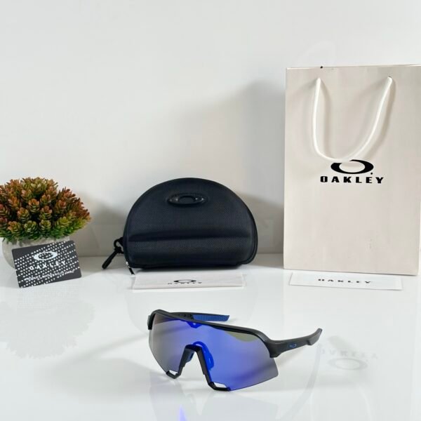Oakley_S3_Black_Blue_Revo