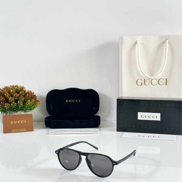 Gucci_2013_Black