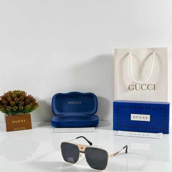 Gucci_0318_Gold_Black
