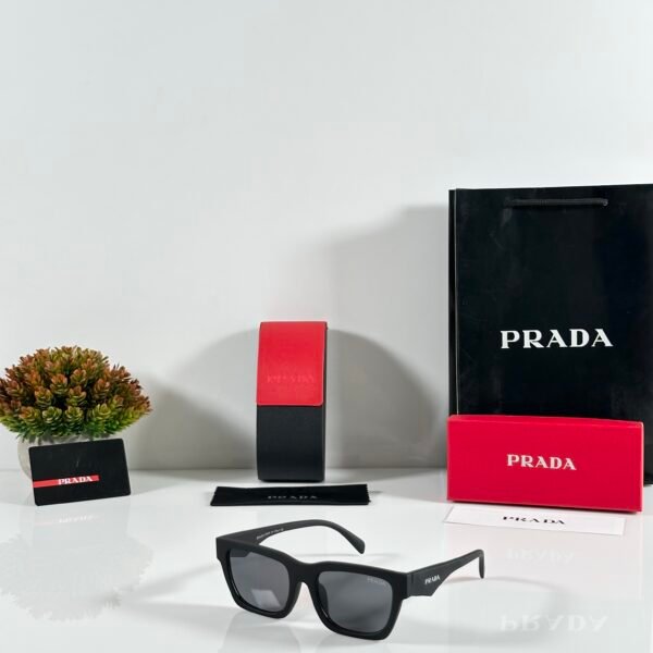 PR 06 Mate Black