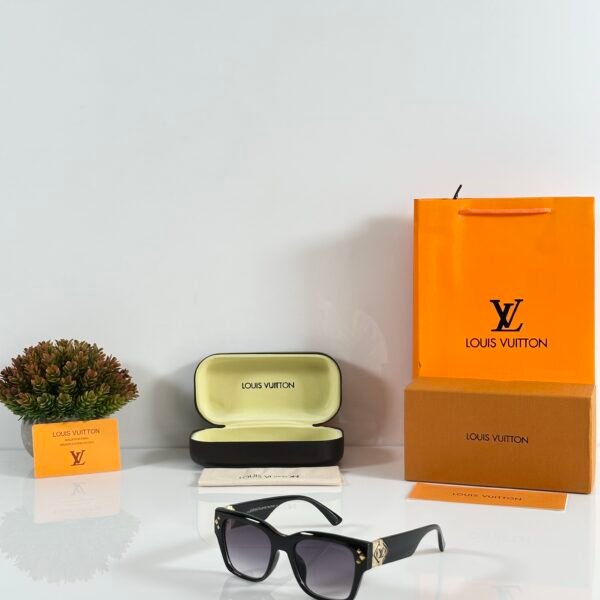 Louis_Vuitton_0767_Black_DC