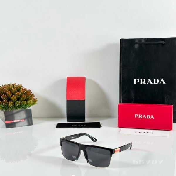 Prada_69_Gold_Black