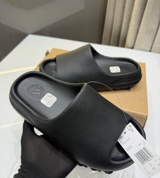 Adidas Yezzy Slides