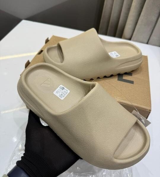 Adidas Yezzy Slides