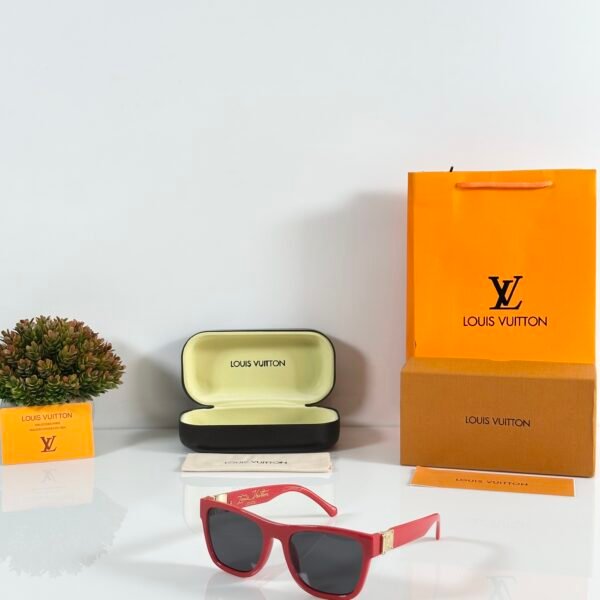 Louis_Vuitton_1186_Red_Black