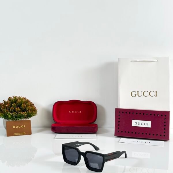 Gucc 02 Mate Black