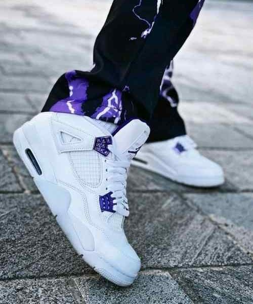 nikee JORDAN RETRO 4 METALLIC PURPLE