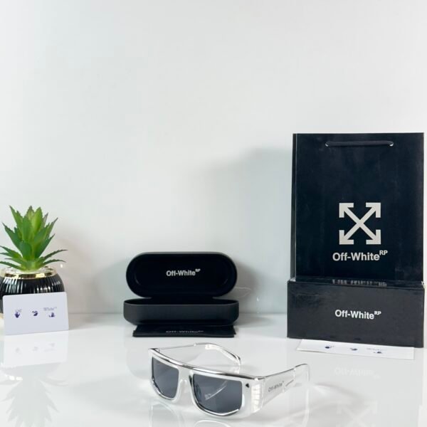 OFF_05_Chrome_Black