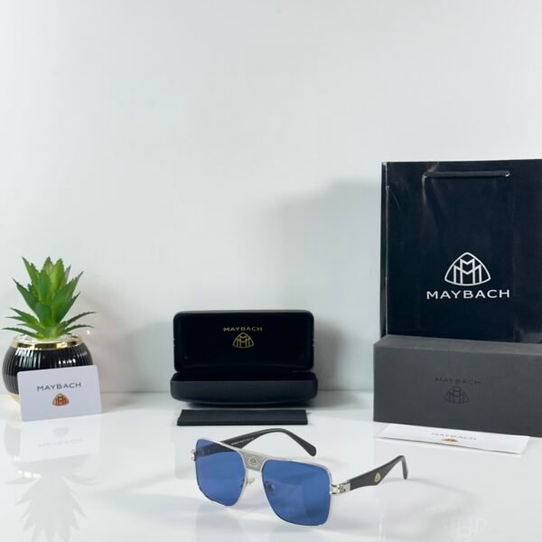 Maybach 2220 Silver Blue