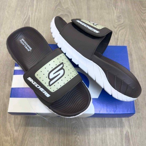 Skechers Go Recover Adjust Premium Brown White Slides