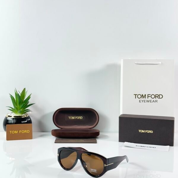 TOM 9577 Brown