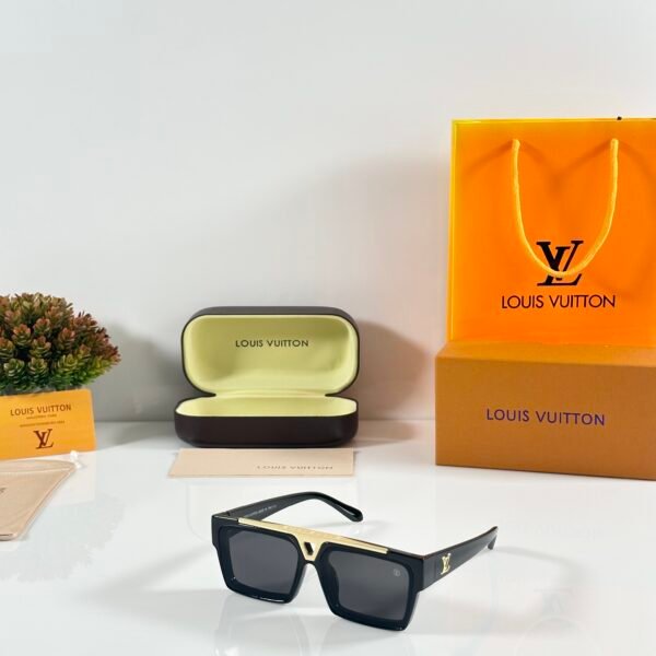LV 1984 Gold Black