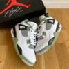 Jordan Retro 4 Seafoam
